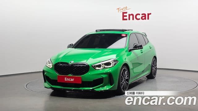 BMW 1 Series 2022 — Şəkil 10/20