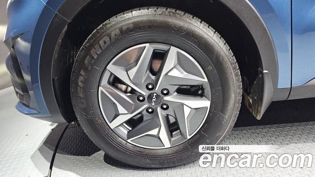 Kia Sorento 2022 — Фото 5/20