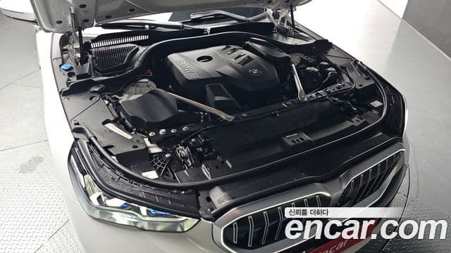 BMW 5 Series 2025 — Şəkil 6/20