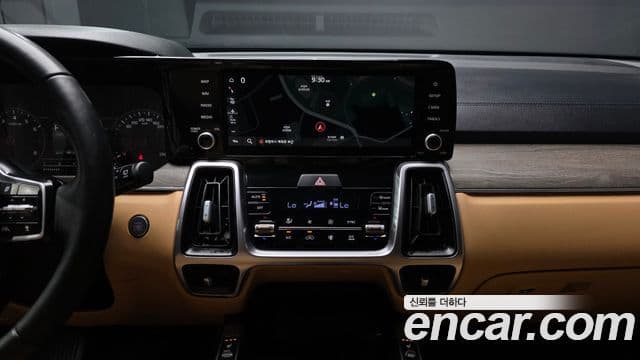 Kia Sorento 2023 — ფოტო 14/20