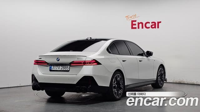 BMW 5 Series 2026 — ფოტო 2/20
