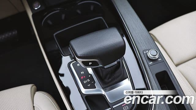 Audi A4 2023 — ფოტო 8/20