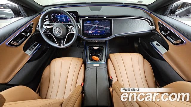 Mercedes-Benz E-Class 2025 — Фото 7/20