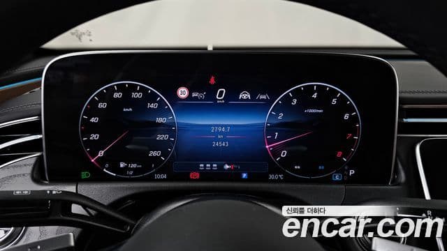 Mercedes-Benz E-Class 2025 — Фото 8/20