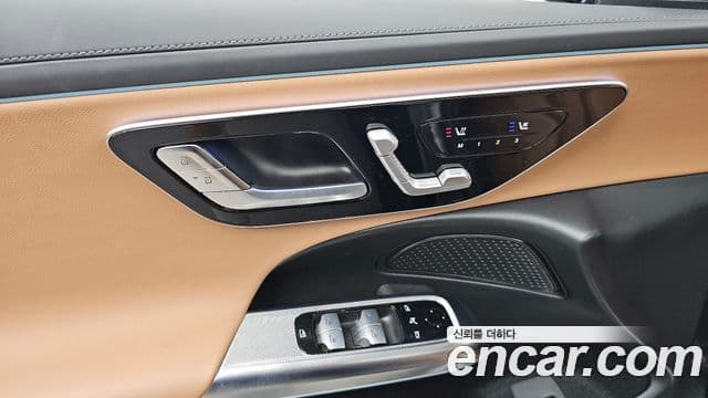 Mercedes-Benz E-Class 2025 — Фото 19/20