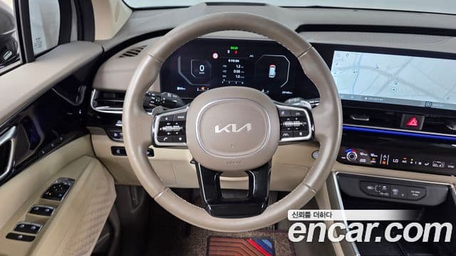 Kia Carnival 2024 — ფოტო 13/20