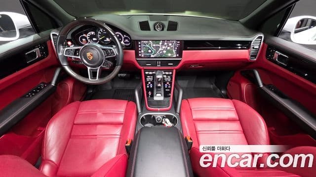 Porsche Cayenne 2022 — Photo 20/20
