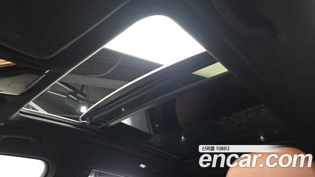 BMW X7 2020 — Photo 34/37