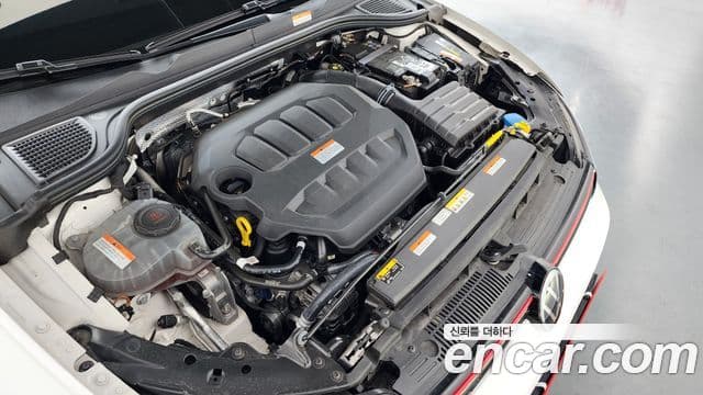 Volkswagen Golf 2024 — ფოტო 2/20