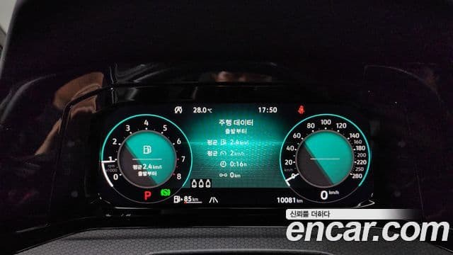 Volkswagen Golf 2024 — ფოტო 5/20