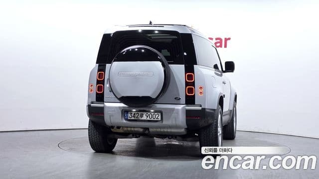 Land Rover Defender 2021 — ფოტო 4/20