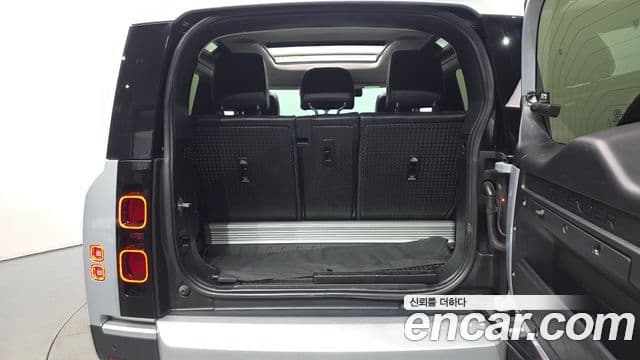 Land Rover Defender 2021 — ფოტო 16/20