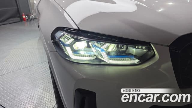 BMW X4 2022 — ფოტო 2/32