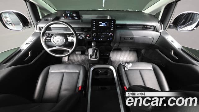 Hyundai Staria 2023 — ფოტო 7/20