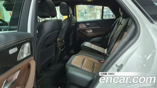 Mercedes-Benz GLE-Class 2025 — Photo 2/20