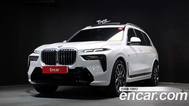BMW X7 2023 — ფოტო 1/20