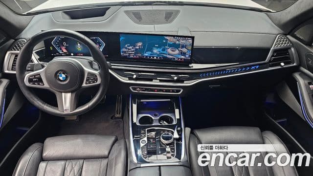 BMW X7 2023 — ფოტო 7/20