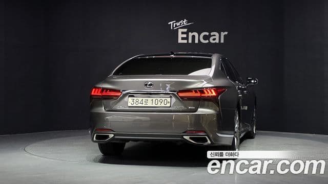 Lexus LS500 2021 — Şəkil 4/20