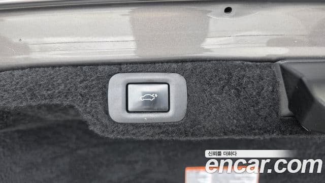 Lexus LS500 2021 — Photo 19/36