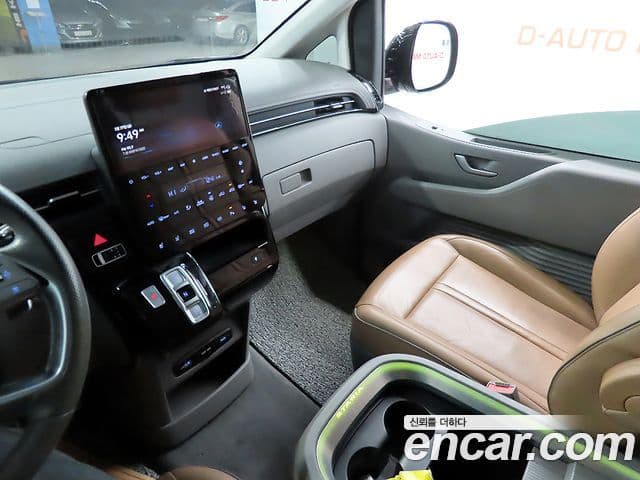 Hyundai Staria 2021 — Фото 15/20