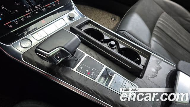 Audi A6 2020 — ფოტო 9/20
