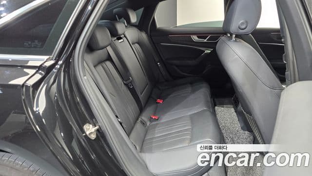 Audi A6 2020 — ფოტო 11/20