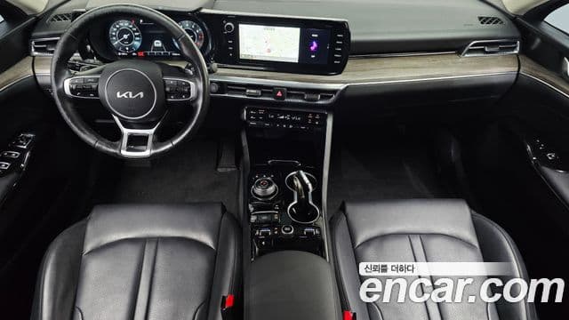 Kia K5 2022 — Şəkil 10/20