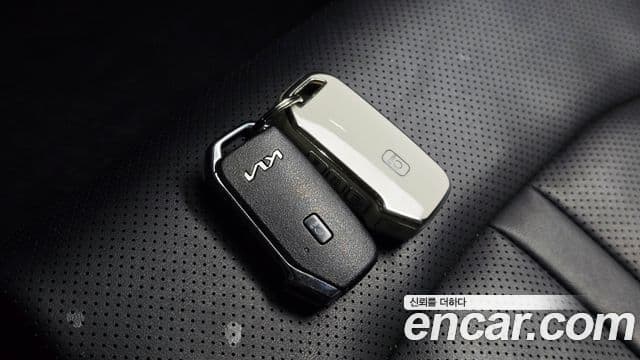 Kia K5 2022 — Şəkil 18/20