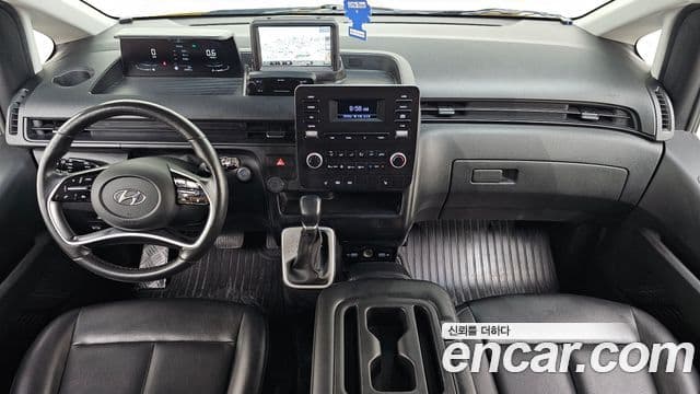Hyundai Staria 2022 — ფოტო 7/20
