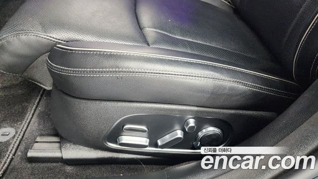Genesis G90 2022 — Photo 34/41