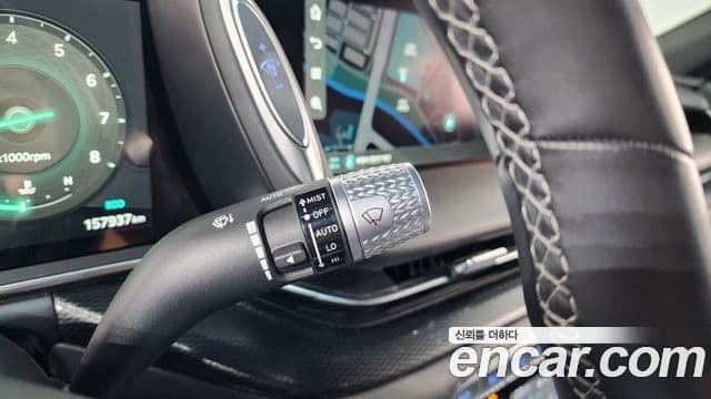 Genesis G90 2022 — Photo 33/41