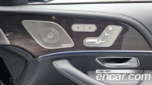 Mercedes-Benz GLE-Class 2021 — Şəkil 19/20