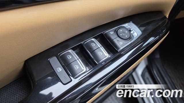 Kia Carnival 2023 — Şəkil 13/20