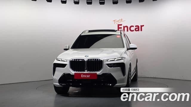 BMW X7 2024 — Photo 16/20