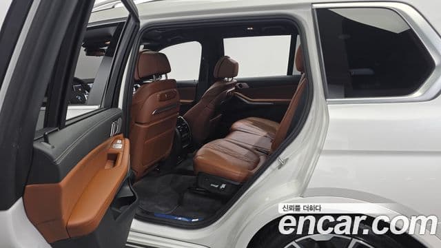 BMW X7 2024 — ფოტო 11/20