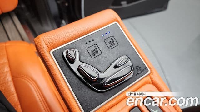 Cadillac Escalade 2022 — ფოტო 14/20