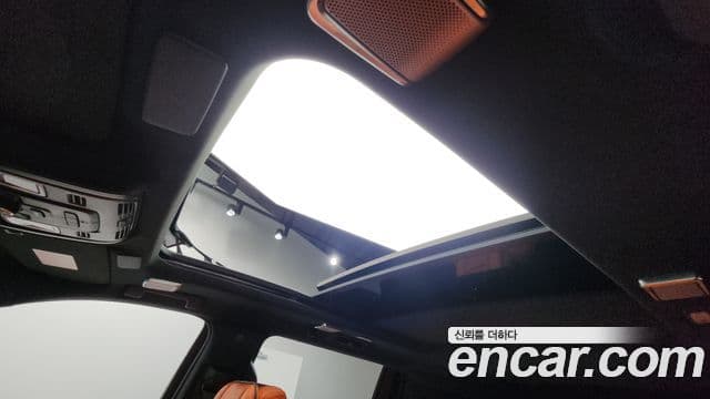 Cadillac Escalade 2022 — ფოტო 16/20