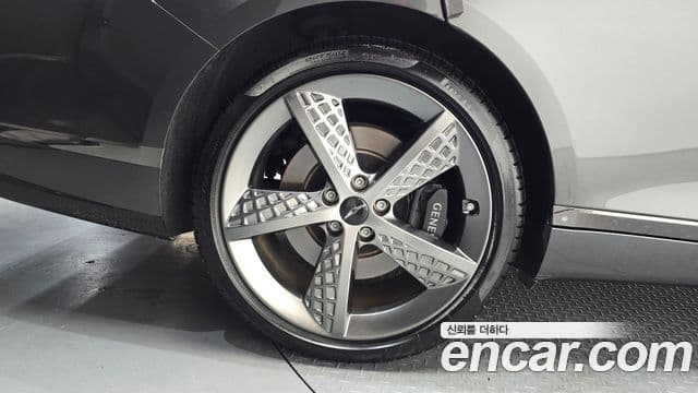 Genesis Electrified G80 2024 — ფოტო 5/20