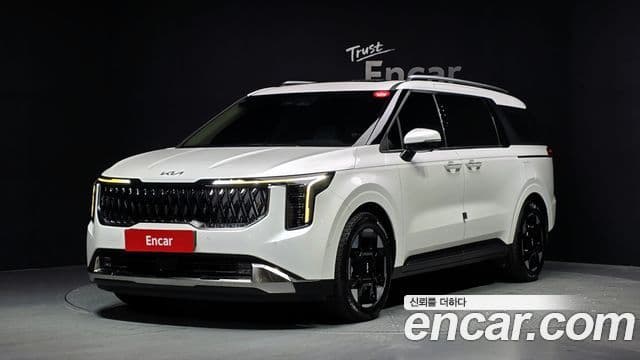 Kia Carnival 2024 — Фото 1/20