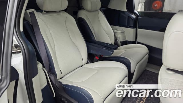 Kia Carnival 2024 — Фото 12/20