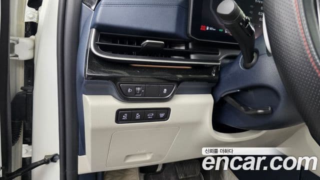 Kia Carnival 2024 — Фото 16/20