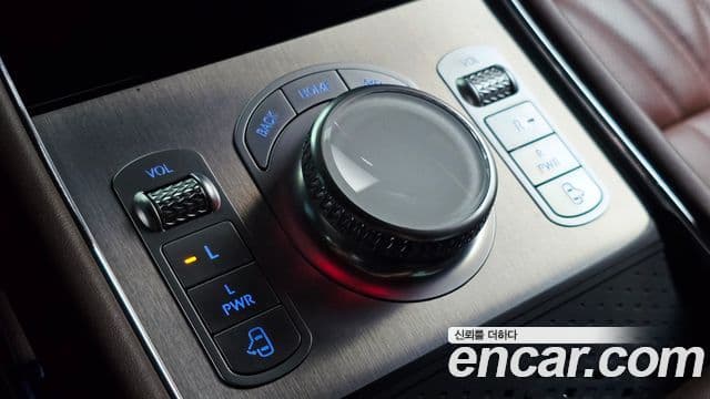 Genesis G90 2023 — Şəkil 17/20