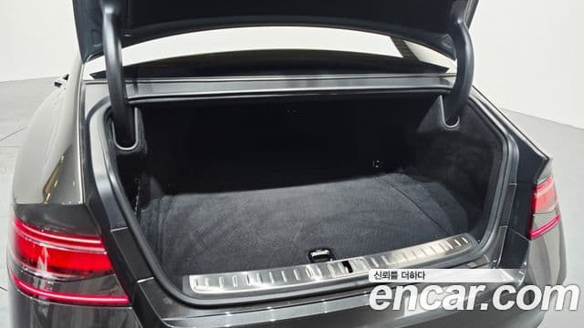 Genesis G90 2023 — Şəkil 19/20