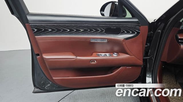Genesis G90 2023 — Photo 7/38