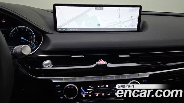 Genesis Electrified G80 2022 — ფოტო 16/20