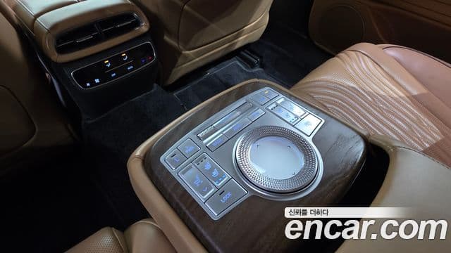 Genesis Electrified G80 2020 — Şəkil 9/20