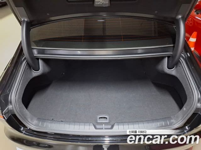 Hyundai Grandeur 2023 — Şəkil 16/20