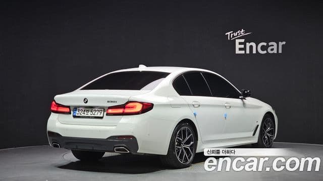 BMW 5 Series 2022 — ფოტო 1/20