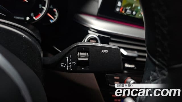 BMW 5 Series 2018 — фото 20 из 20