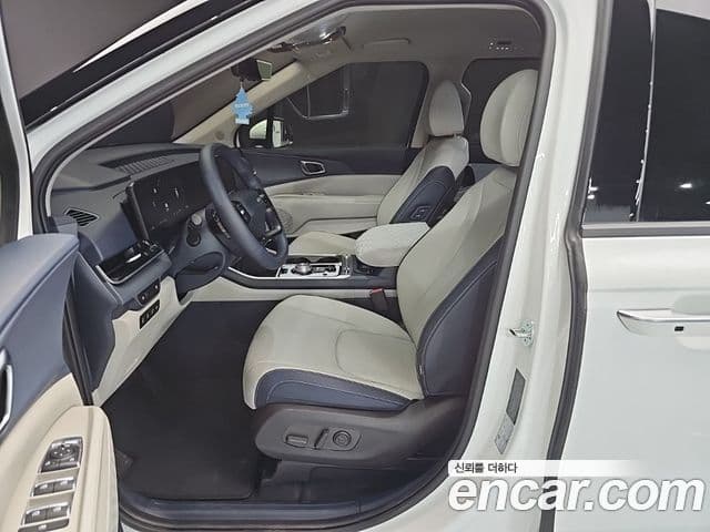 Kia Carnival 2025 — Şəkil 17/20